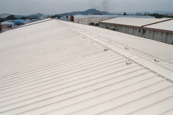 Концентрат для удаления загрязнений RoofCoat Pro Cleaning Concentrate